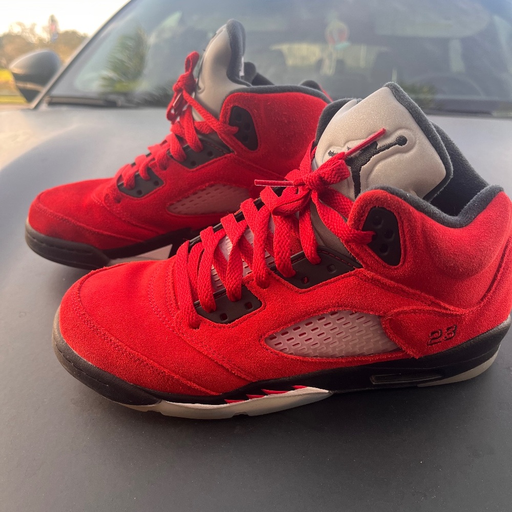 Jordan Retro 5s 6.5Y